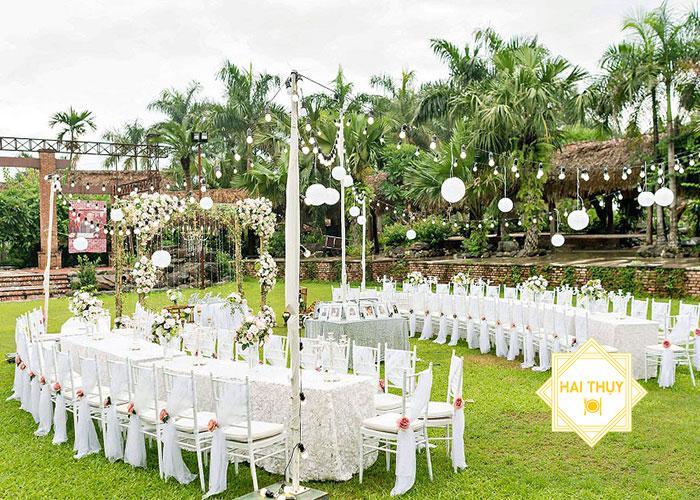 Top 3 xu hướng chọn tone màu đẹp nhất khi trang trí tiệc cưới outside