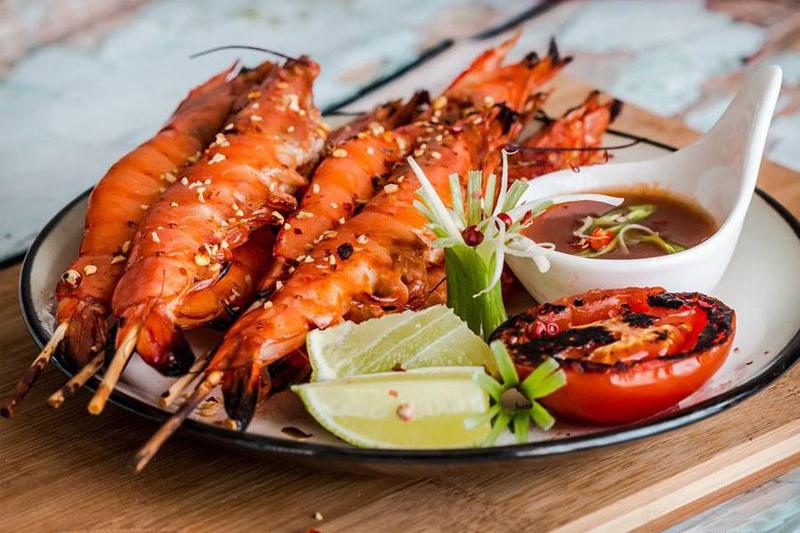 Bật mí 5 món ăn làm “đốn tim” khách mời khi tổ chức tiệc khai trương văn phòng