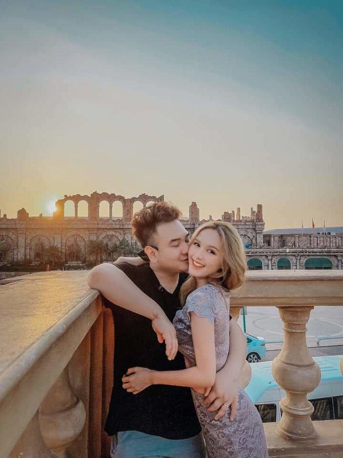 Vợ của streamer Xemesis - Hot girl Xoài Non là ai?