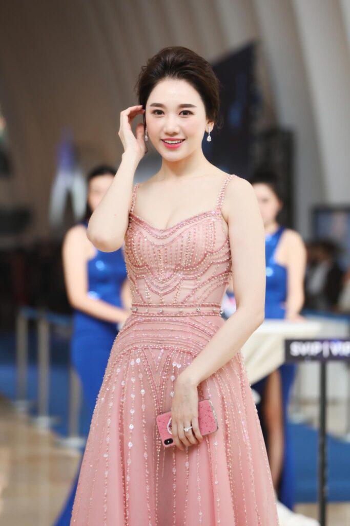 Hari Won là ai? Tiểu sử, sự nghiệp, vợ MC Trấn Thành