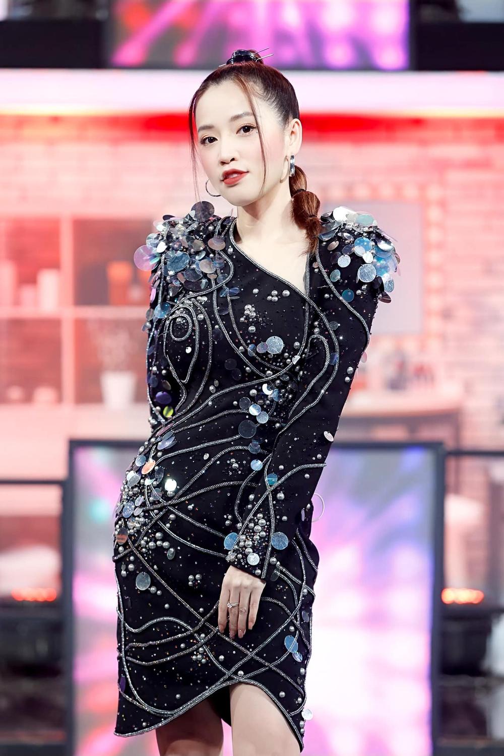 Puka - mỹ nhân làng hài từng là tiểu thư cành vàng lá ngọc