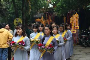 Tháng 7 Vu Lan báo hiếu: Ý nghĩa bông hồng đỏ, hồng trắng, hồng vàng cài áo?