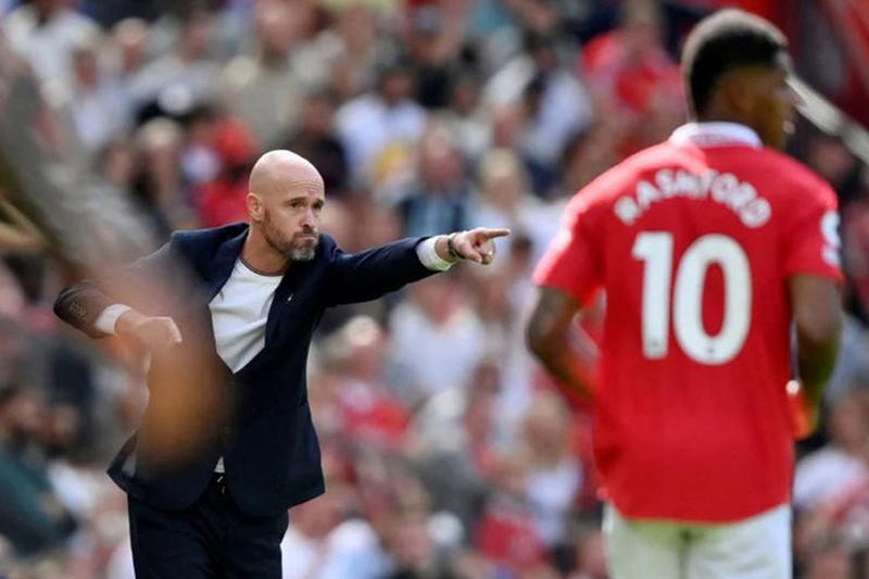 Ten Hag bắt học trò xem Man City, Liverpool